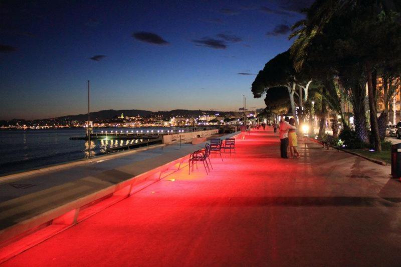 Romantic And New Apartment In The Famous Rue Meynadier In The Supercentre Of Cannes Exteriér fotografie